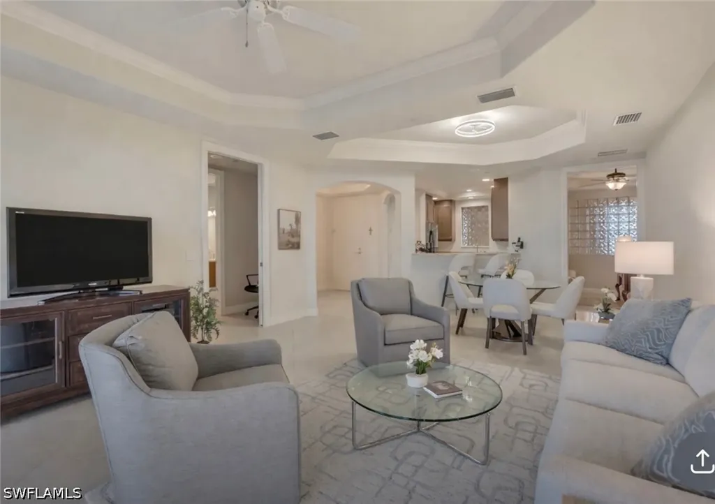 580 El Camino Real Naples FL 34119