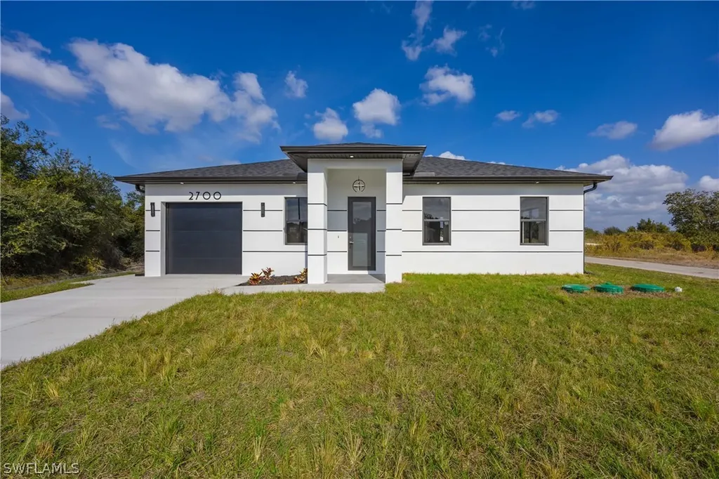 2700 49th Street SW Lehigh Acres FL 33976