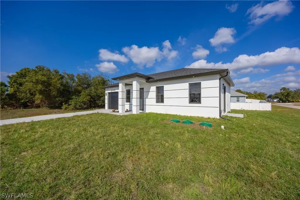 2700 49th Street SW Lehigh Acres FL 33976