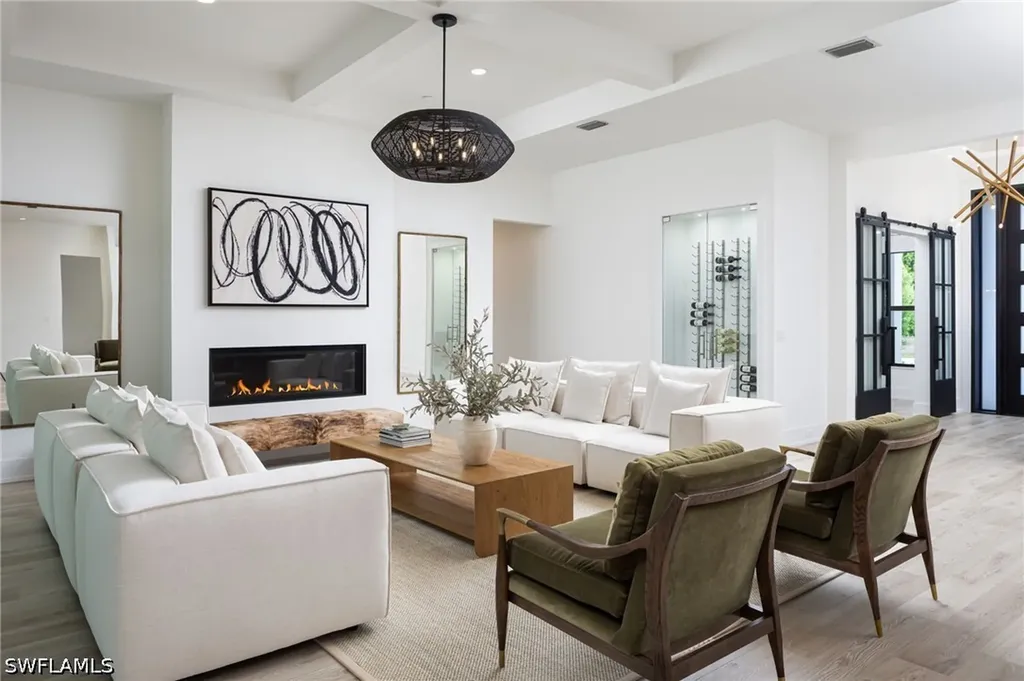 5772 Green Boulevard Naples FL 34116