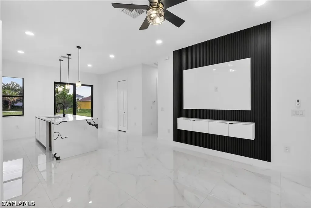 1211 Delores Street E Lehigh Acres FL 33974
