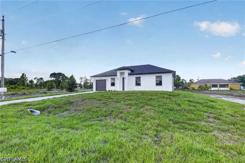 1211 Delores Street E Lehigh Acres FL 33974