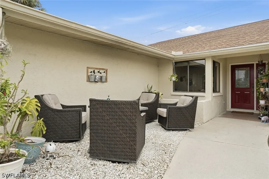 4581 Chippendale Drive Naples FL 34112