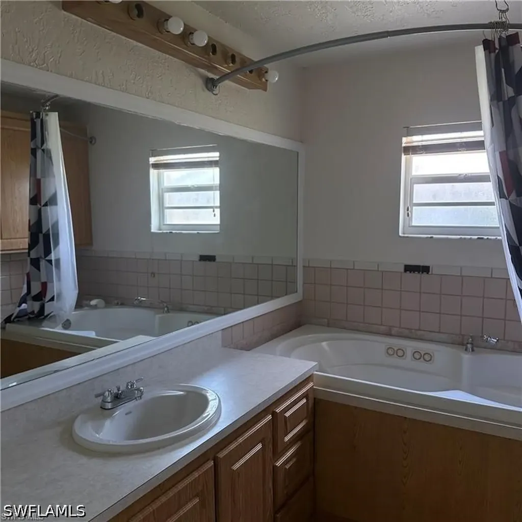 706 Arianne Court Lehigh Acres FL 33936