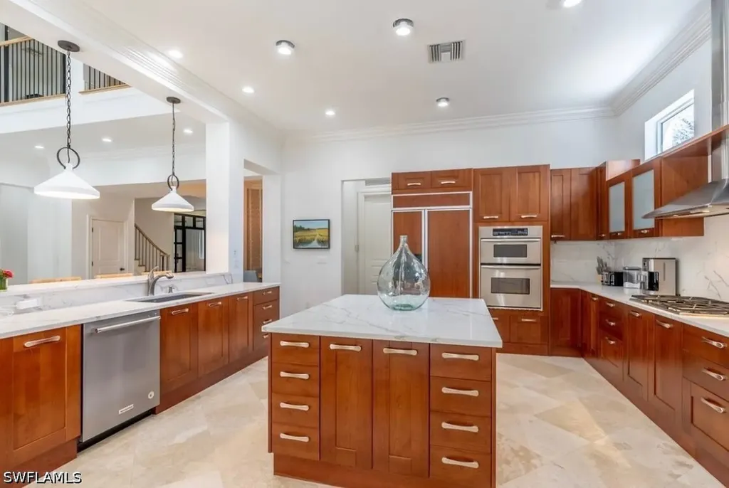 428 Rudder Road Naples FL 34102