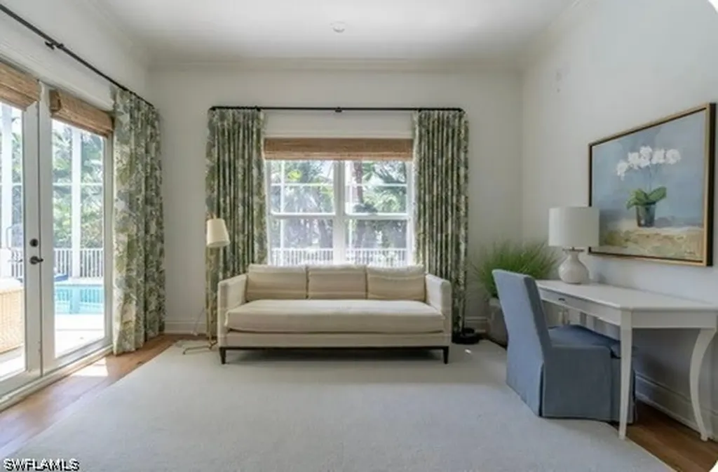 428 Rudder Road Naples FL 34102