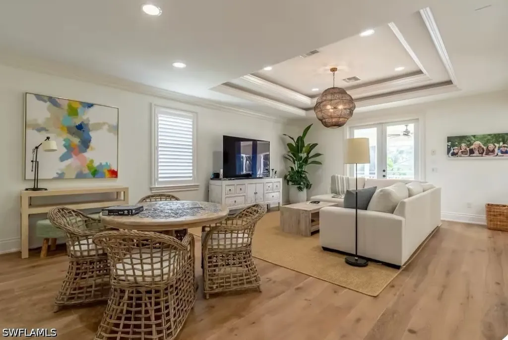 428 Rudder Road Naples FL 34102