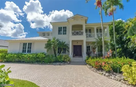 428 Rudder Road Naples FL 34102
