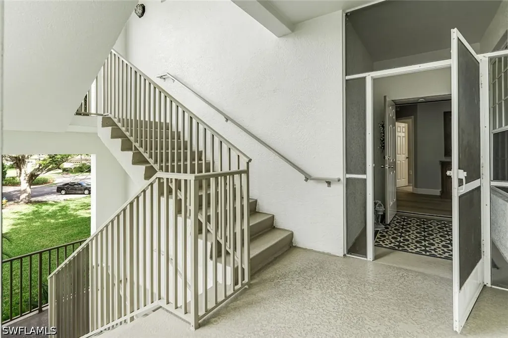 8267 Parkstone Place Naples FL 34120