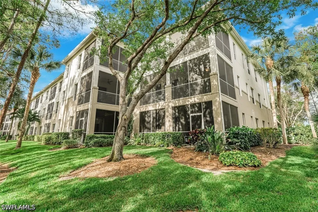 8267 Parkstone Place Naples FL 34120