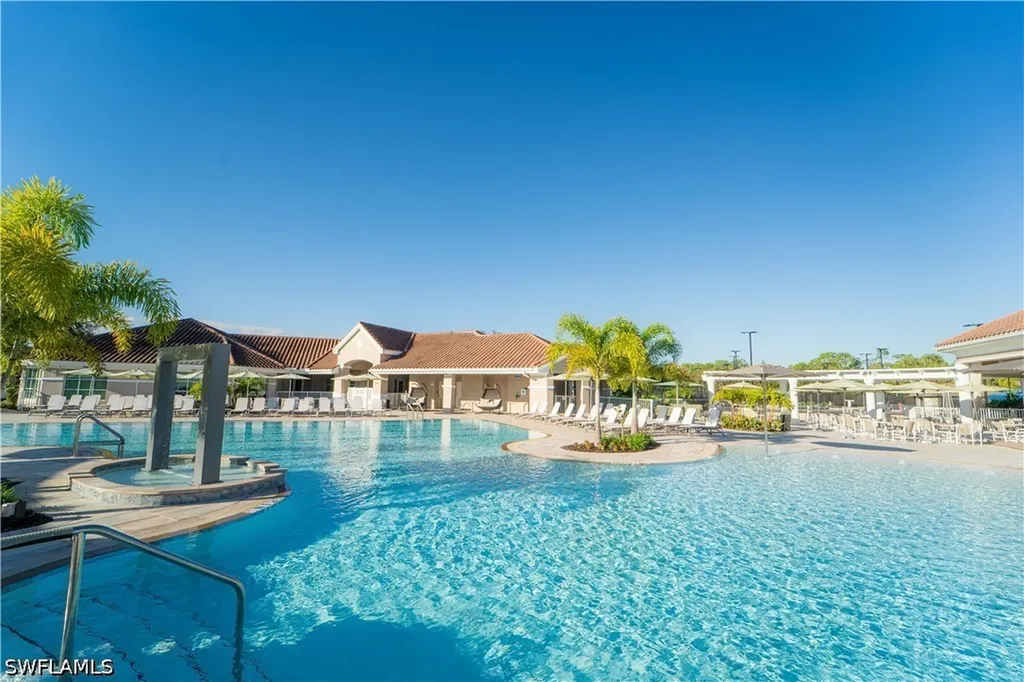 8267 Parkstone Place Naples FL 34120
