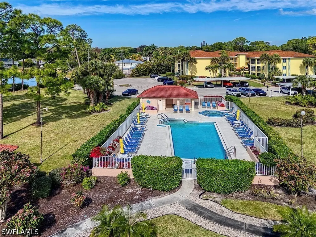 1001 Foxfire Lane Naples FL 34104