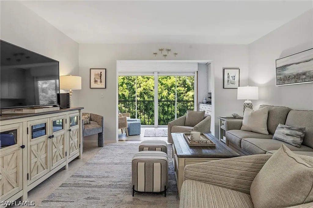 1001 Foxfire Lane Naples FL 34104