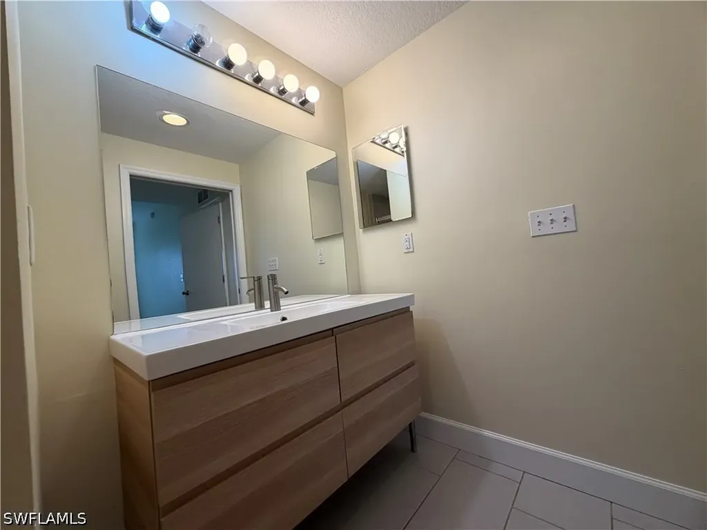 8408 Bernwood Cove Loop Fort Myers FL 33966