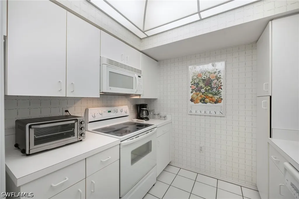 760 Willowbrook Drive Naples FL 34108