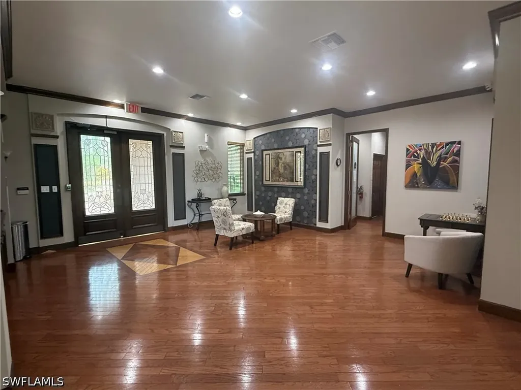 1180 Reserve Way Naples FL 34105