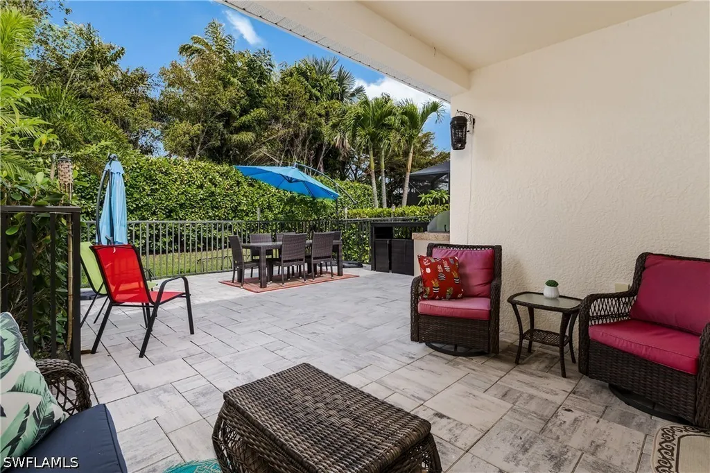14943 Edgewater Circle Naples FL 34114