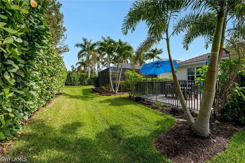 14943 Edgewater Circle Naples FL 34114