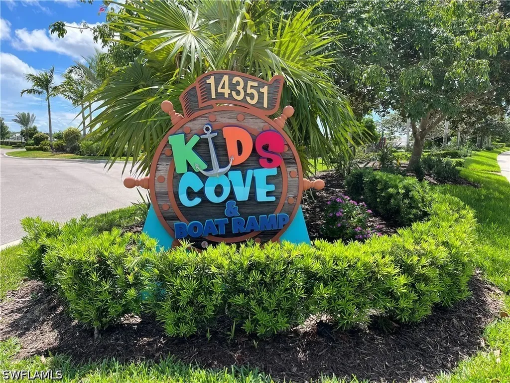 14943 Edgewater Circle Naples FL 34114