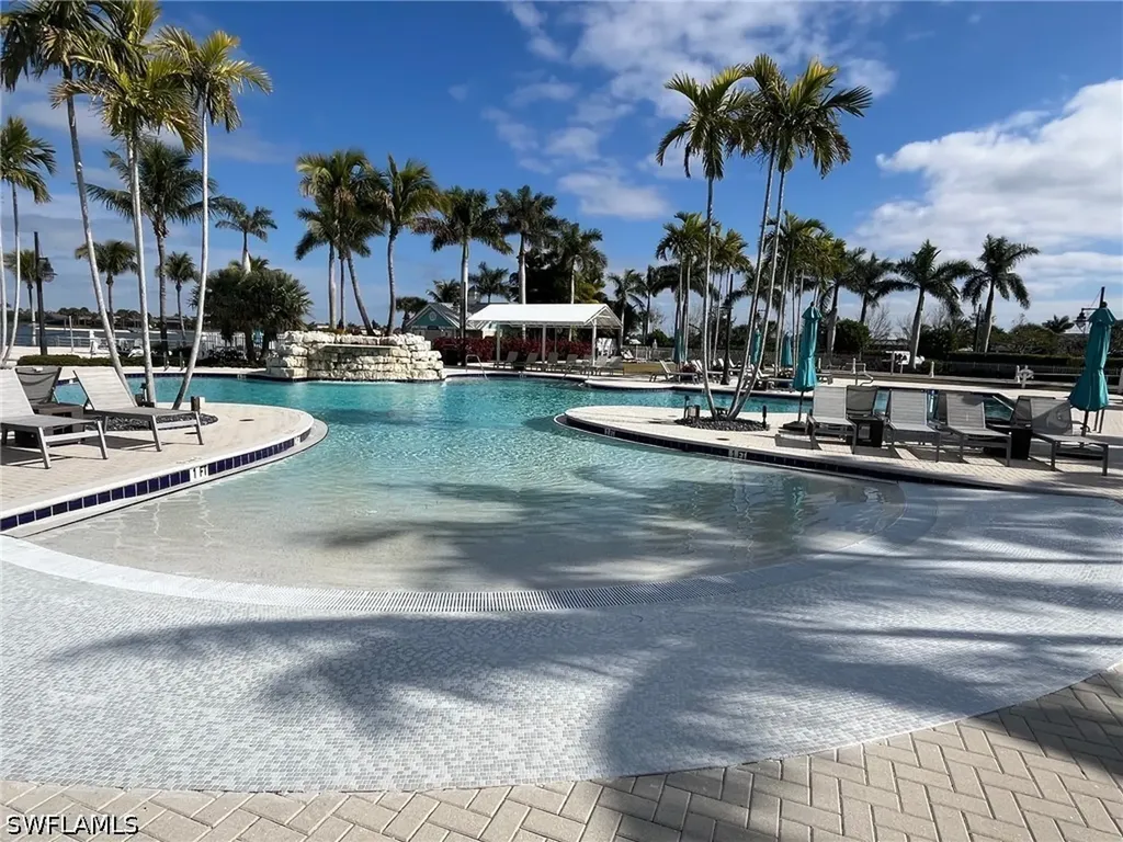 14943 Edgewater Circle Naples FL 34114