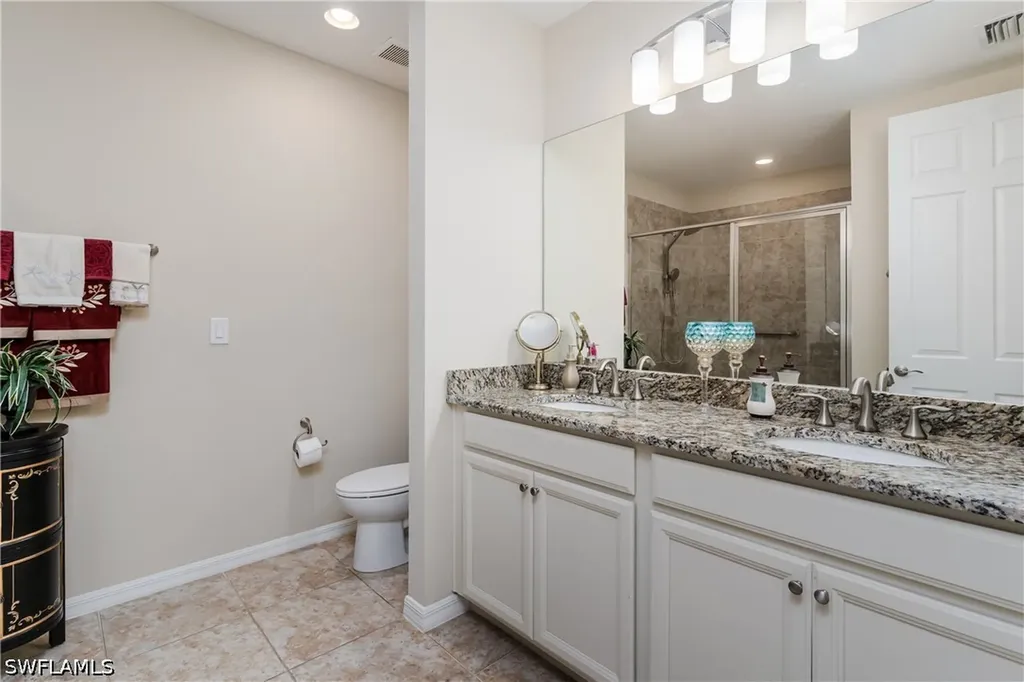 14943 Edgewater Circle Naples FL 34114