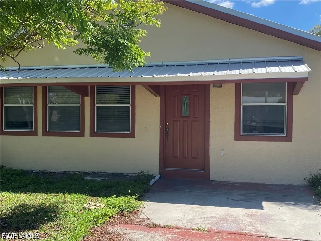 4014 N Edgewater Circle Labelle FL 33935