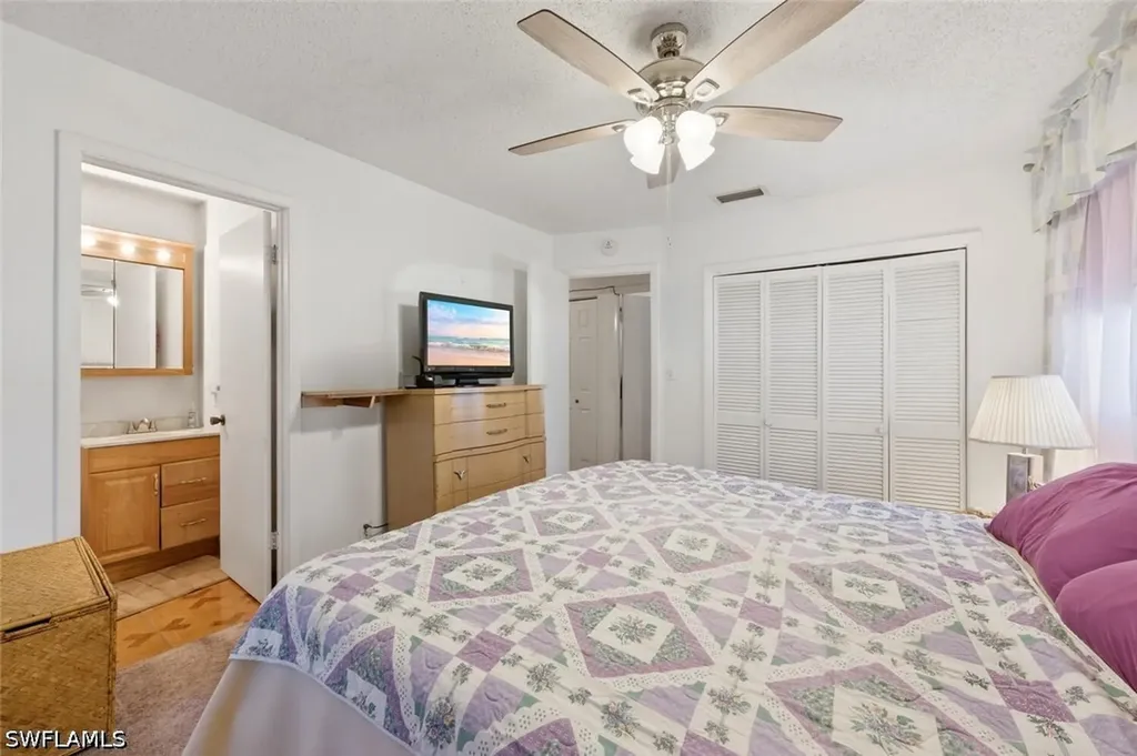819 98th Avenue N Naples FL 34108