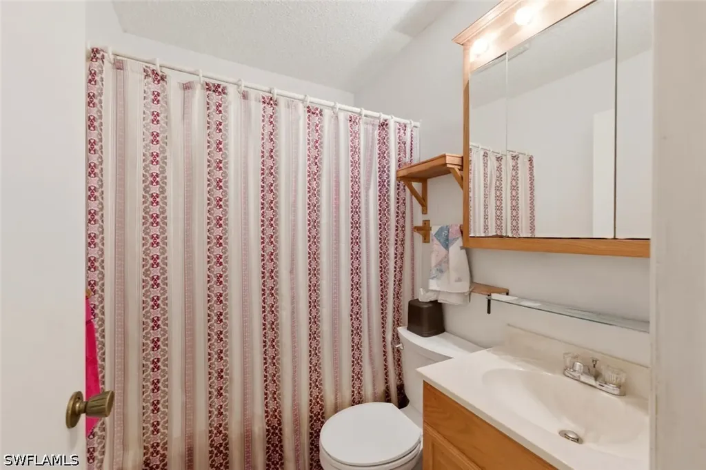 819 98th Avenue N Naples FL 34108