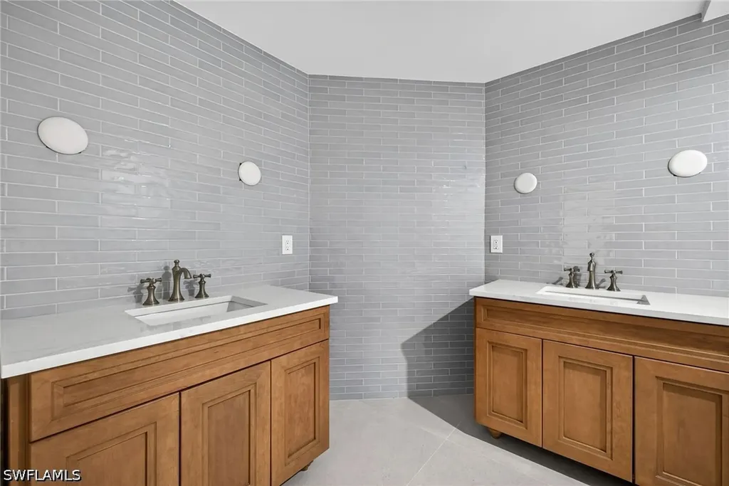 6040 Pelican Bay Boulevard Naples FL 34108