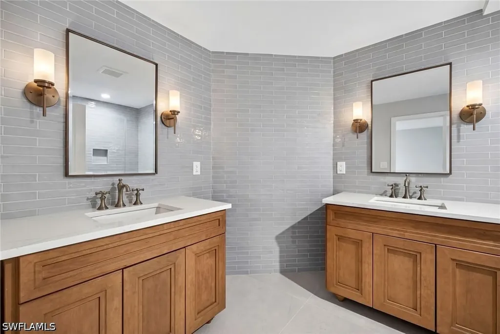 6040 Pelican Bay Boulevard Naples FL 34108