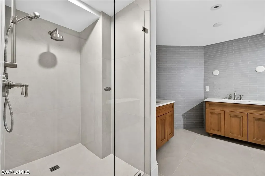 6040 Pelican Bay Boulevard Naples FL 34108