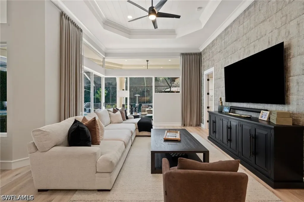 6625 New Haven Circle Naples FL 34109