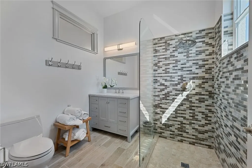 3213 Brookeview Court Naples FL 34120