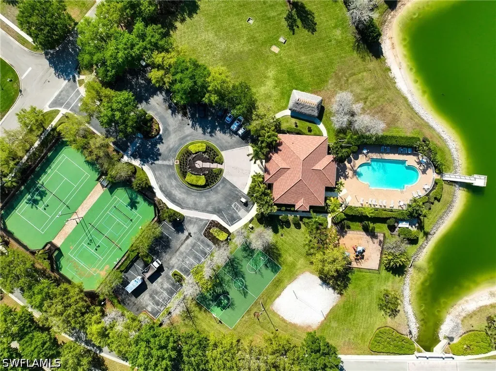 3213 Brookeview Court Naples FL 34120