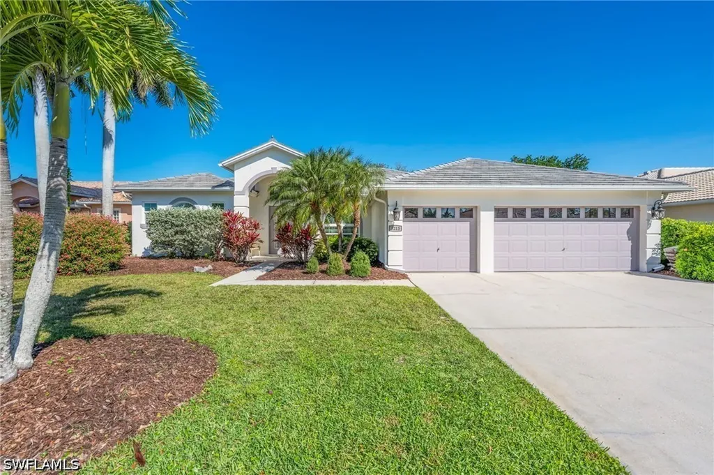 3213 Brookeview Court Naples FL 34120