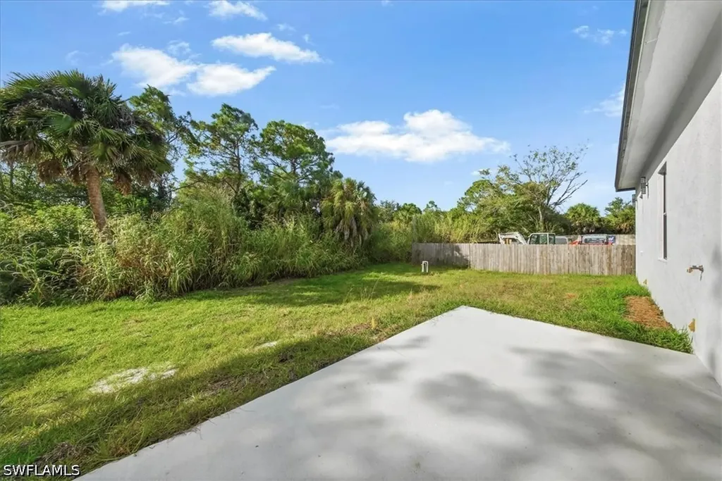 6125 Hershey Avenue Fort Myers FL 33905
