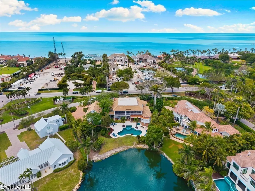2325 Lantern Lane Naples FL 34102