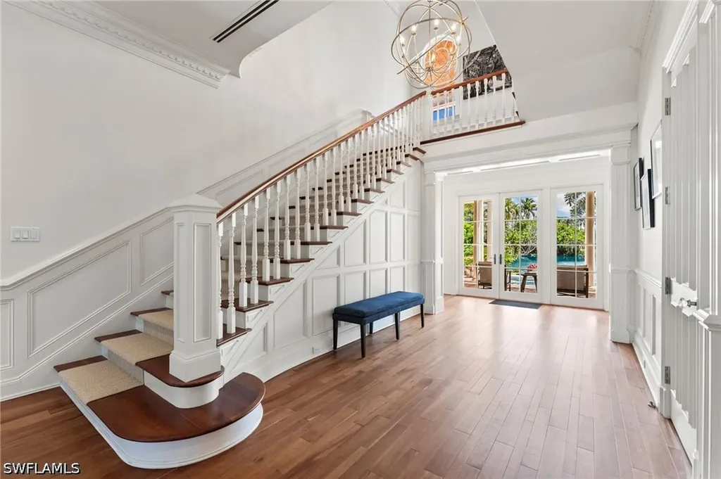 2325 Lantern Lane Naples FL 34102