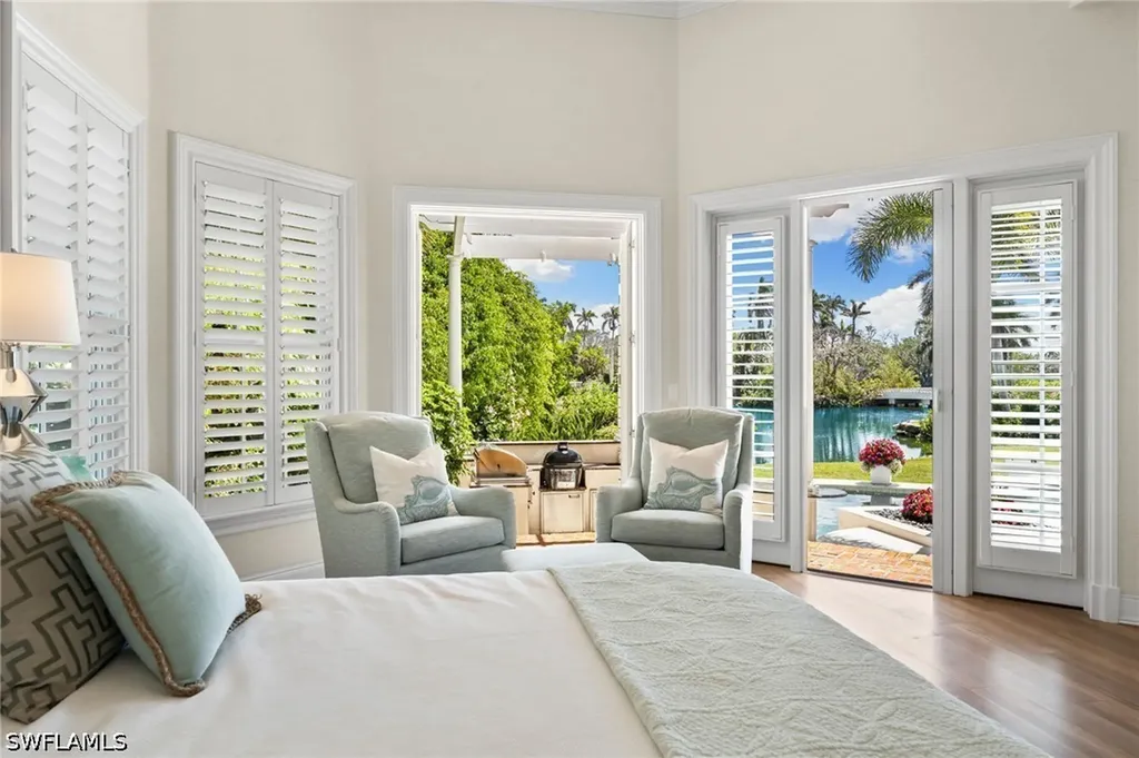 2325 Lantern Lane Naples FL 34102