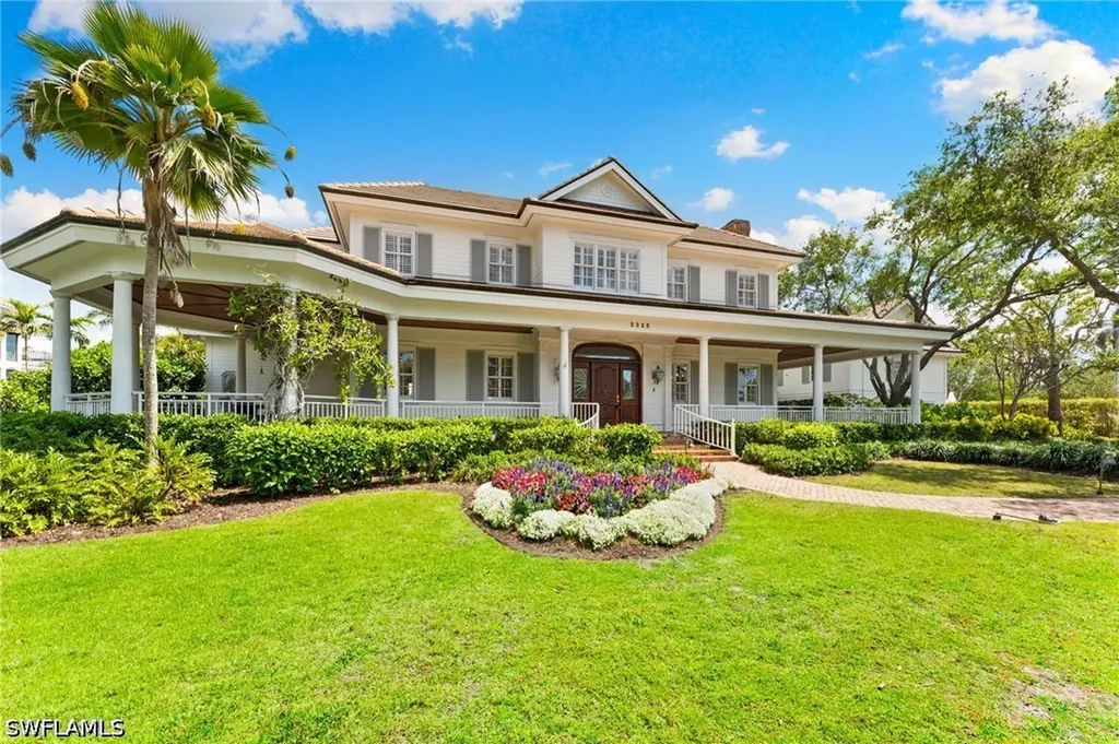 2325 Lantern Lane Naples FL 34102