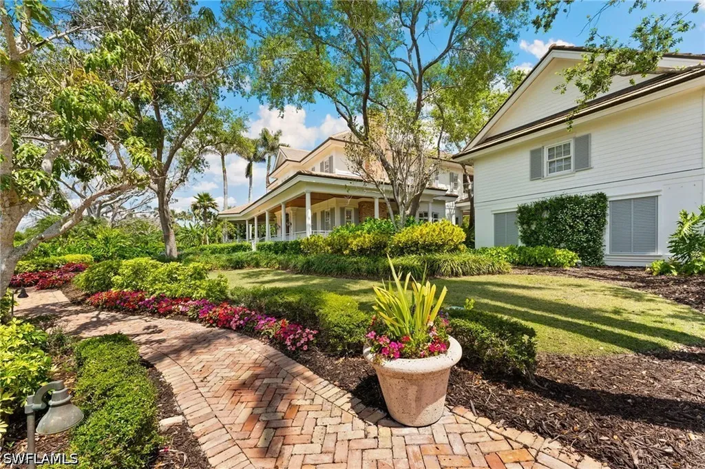 2325 Lantern Lane Naples FL 34102