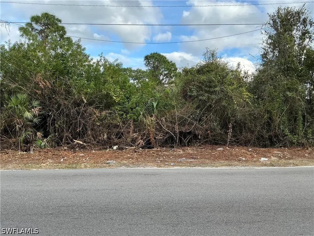 53 Hanna Avenue S Lehigh Acres FL 33976
