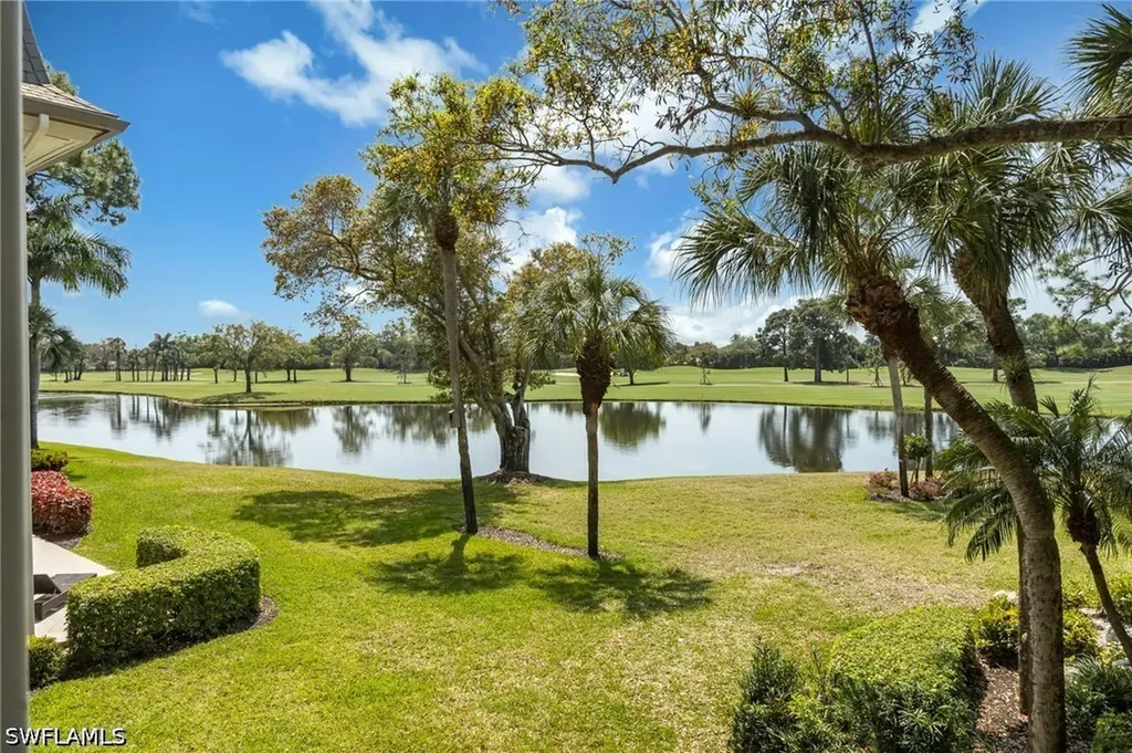 425 Wildwood Lane Naples FL 34105