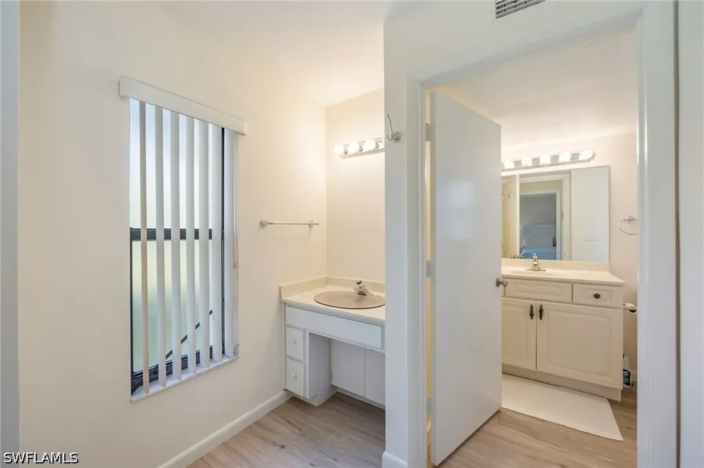 425 Wildwood Lane Naples FL 34105