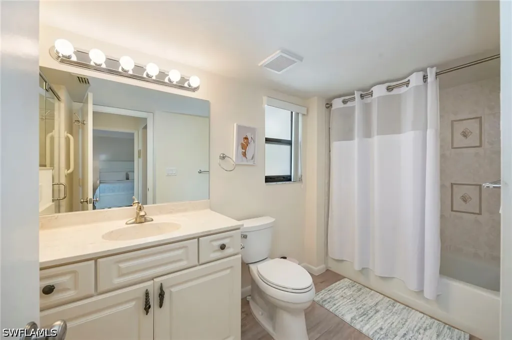 425 Wildwood Lane Naples FL 34105