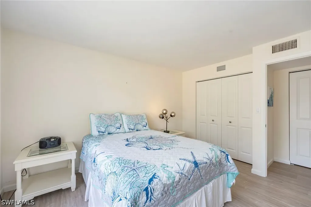 425 Wildwood Lane Naples FL 34105