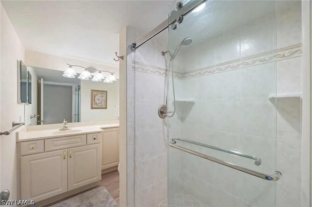 425 Wildwood Lane Naples FL 34105