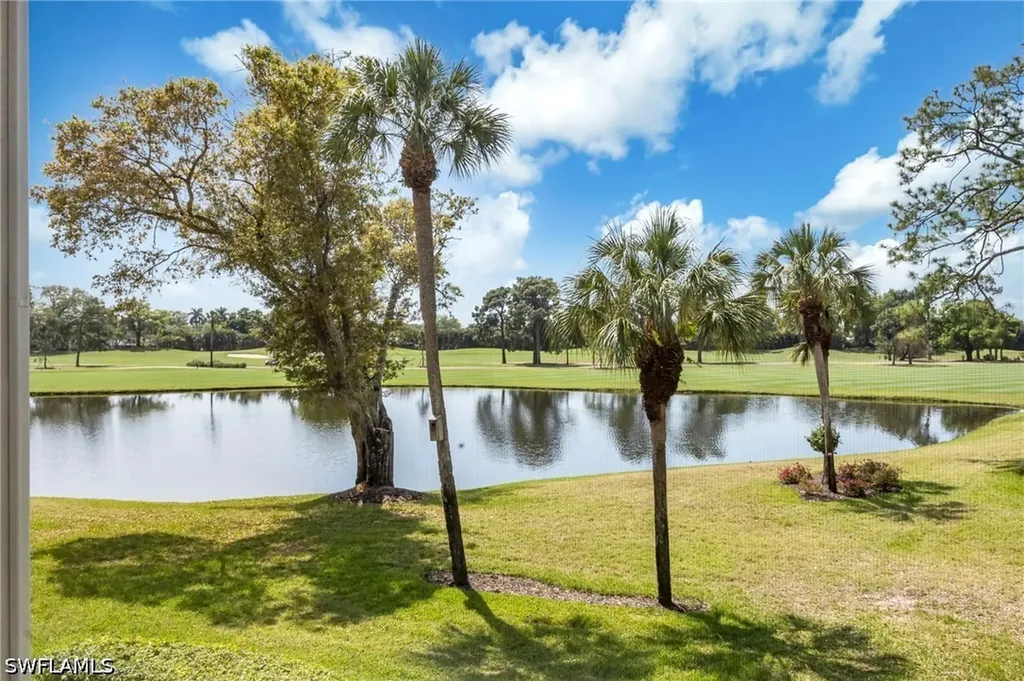 425 Wildwood Lane Naples FL 34105