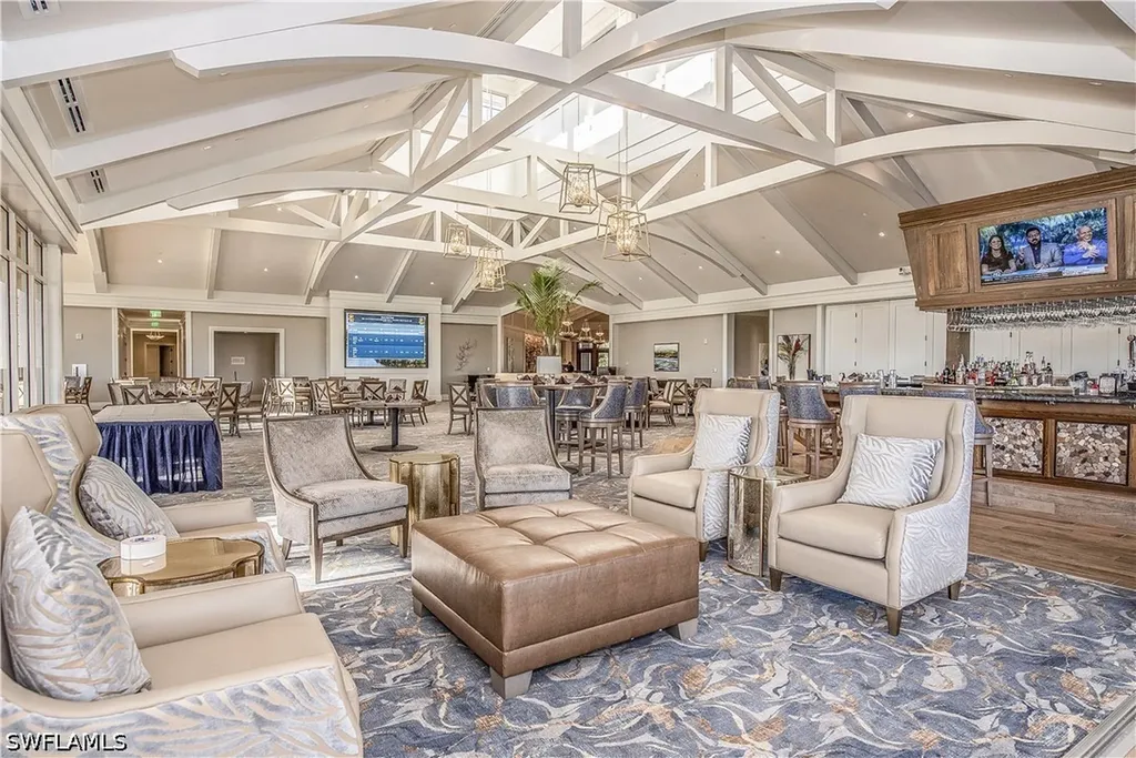 425 Wildwood Lane Naples FL 34105