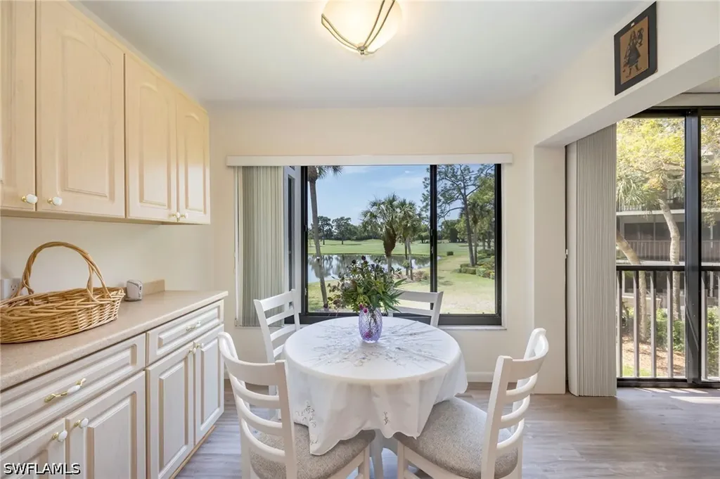 425 Wildwood Lane Naples FL 34105